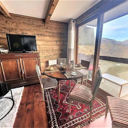 Renove Avec Balcon, Au Pied Des Pistes, Piscine Chauffee, Proche Telesiege Et Commerces - Fr-1-267-258 *